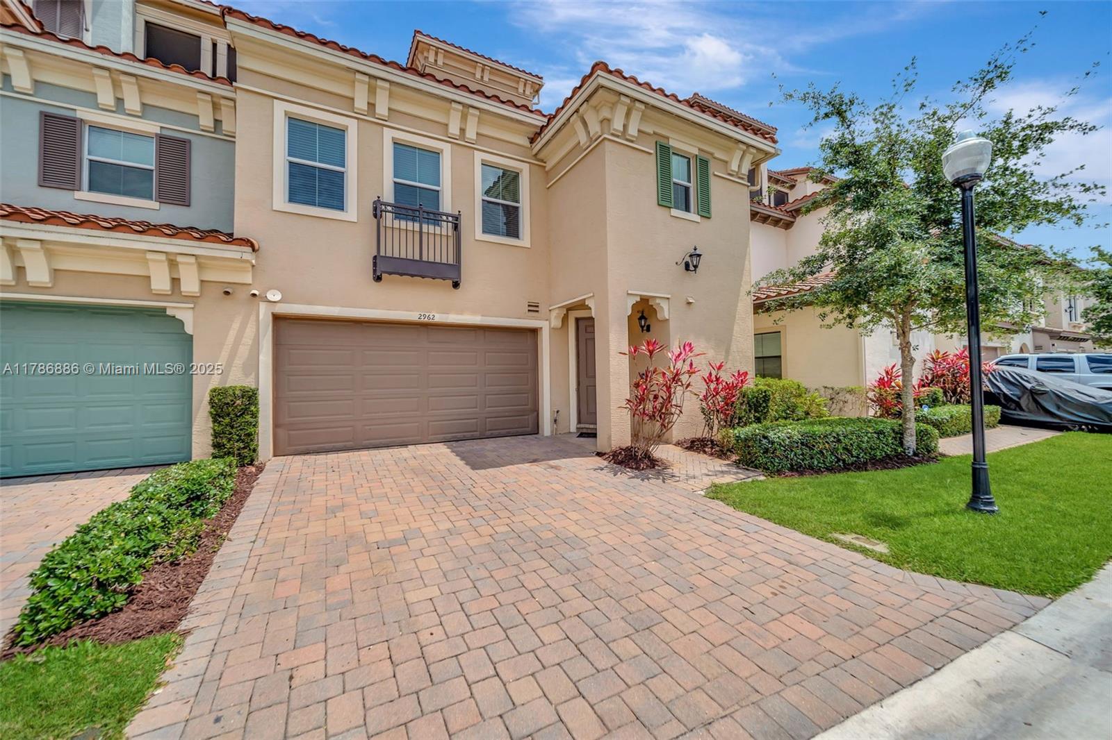2962 NW 124th Way, Sunrise, Florida image 1