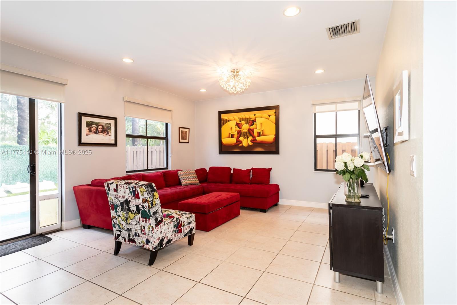 10013 NW 89th Ter, Doral, Florida image 23