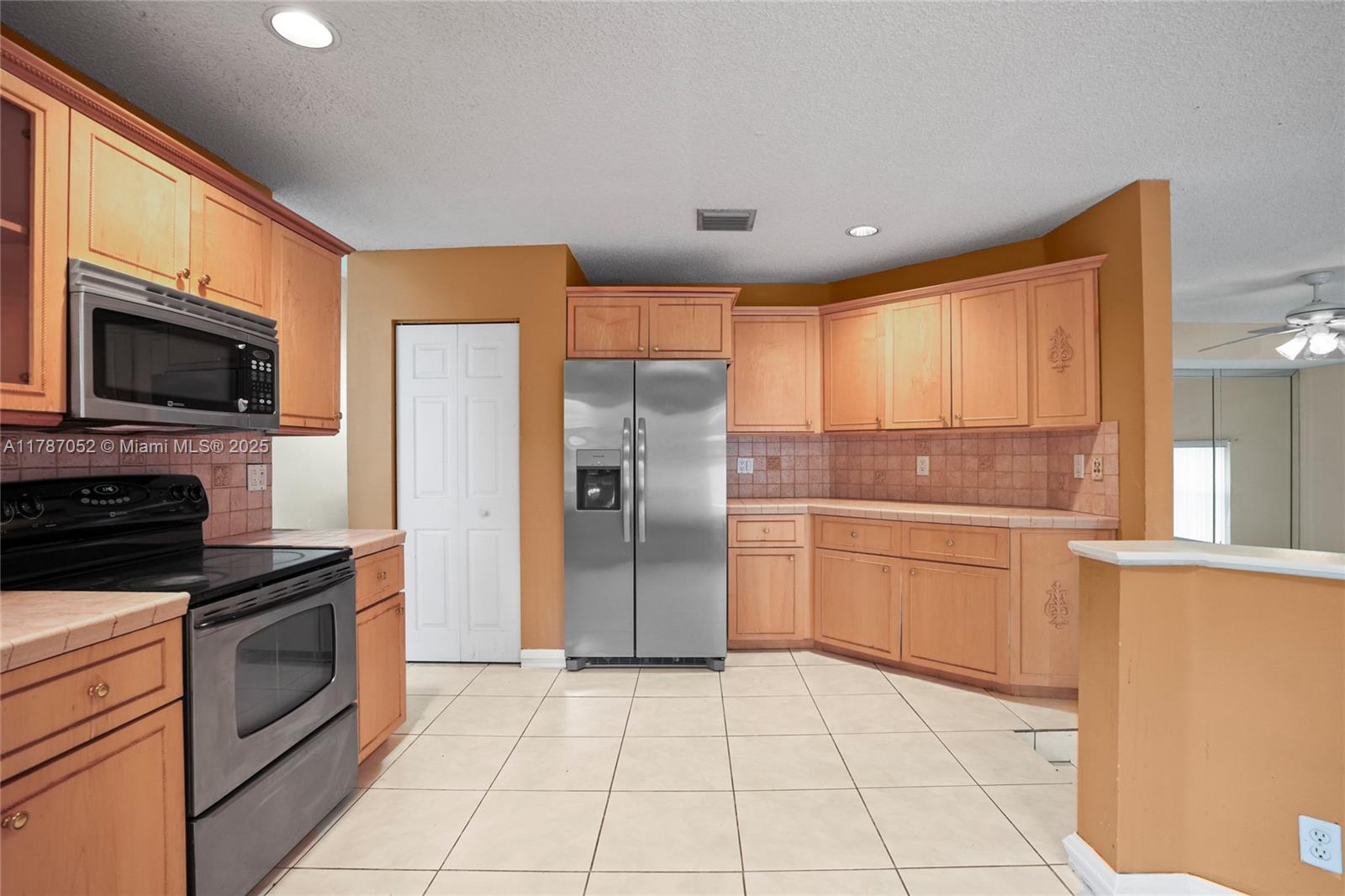 Listing Photo 17