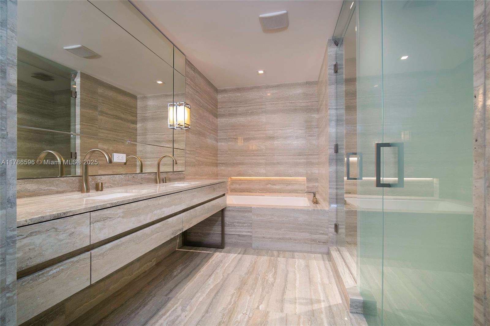 18975 Collins Ave #3204, Sunny Isles Beach FL 33160