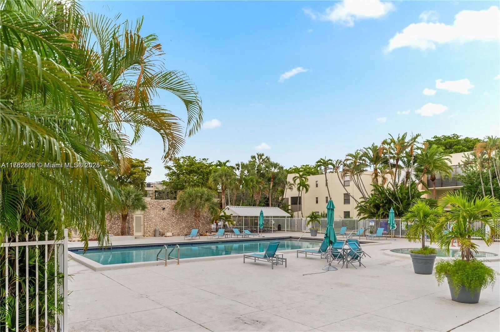 20200 W Country Club Dr #101, Aventura, Florida image 1