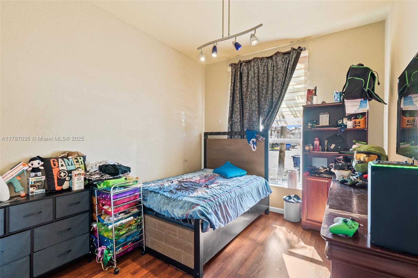 Listing Photo 21