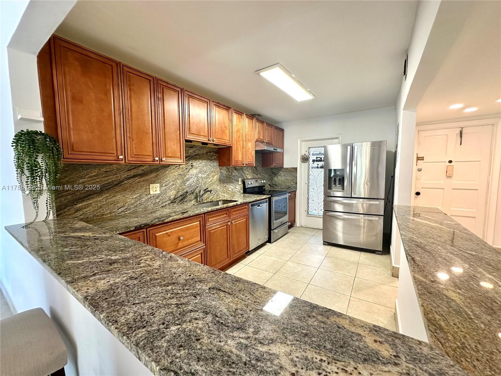 1001 Hillcrest Ct #306, Hollywood, Florida image 27