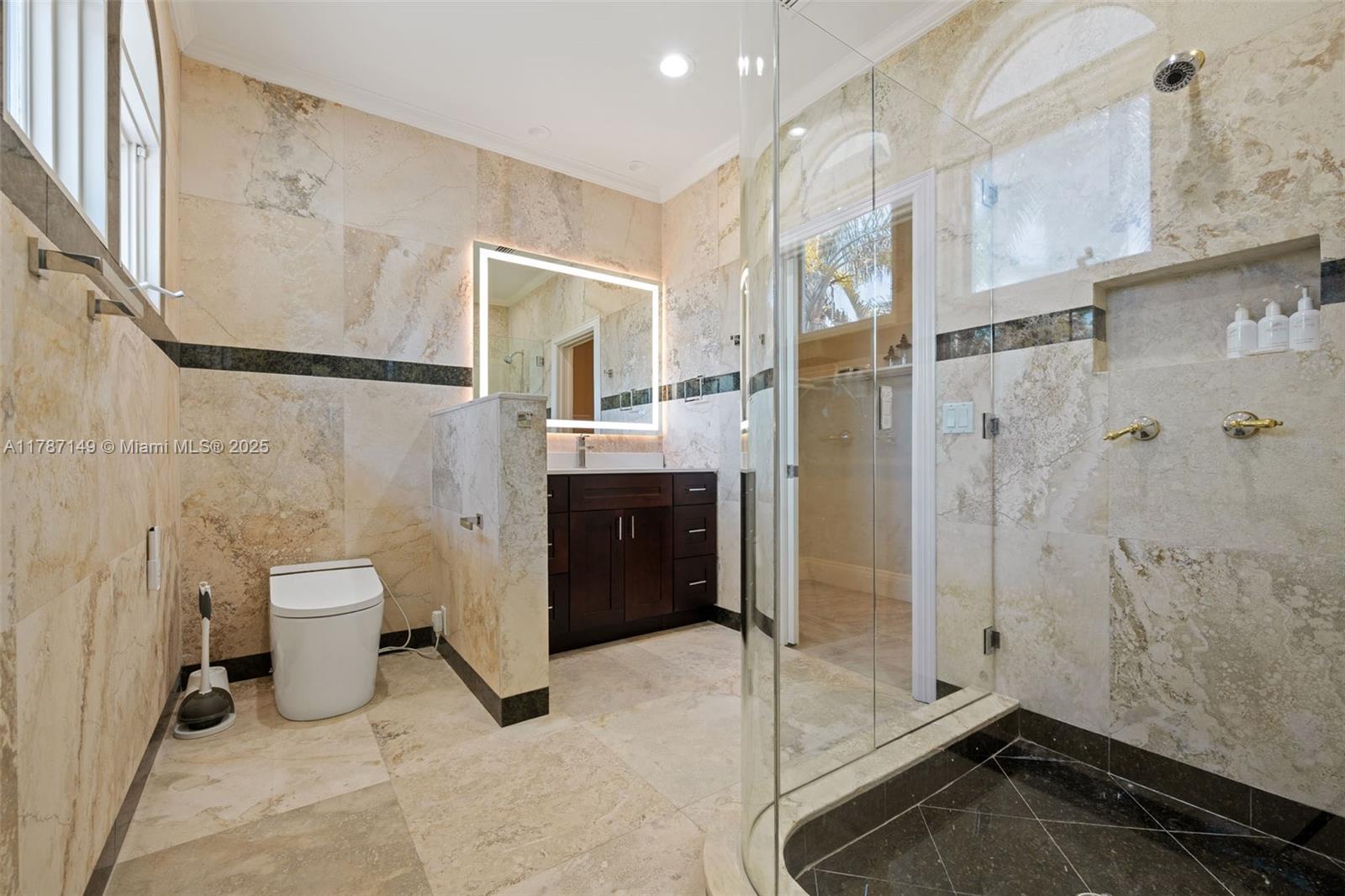 2561 Lucille Dr, Fort Lauderdale, Florida image 49