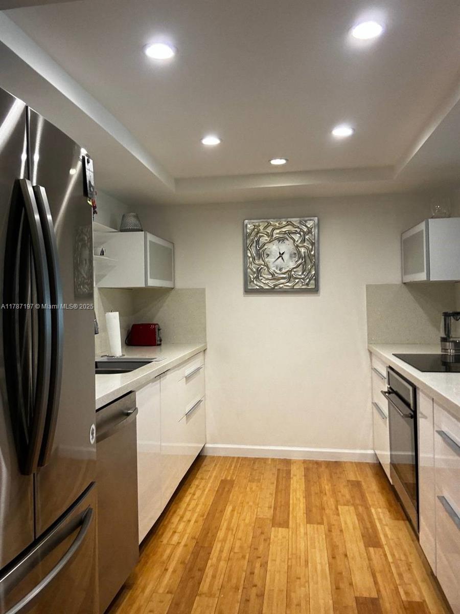 Listing Photo 10