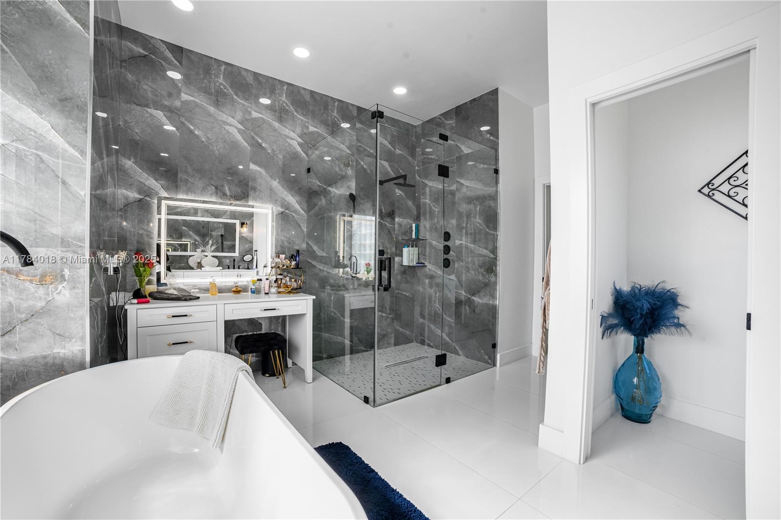 18500 SW 78th Place, Cutler Bay, Florida image 23