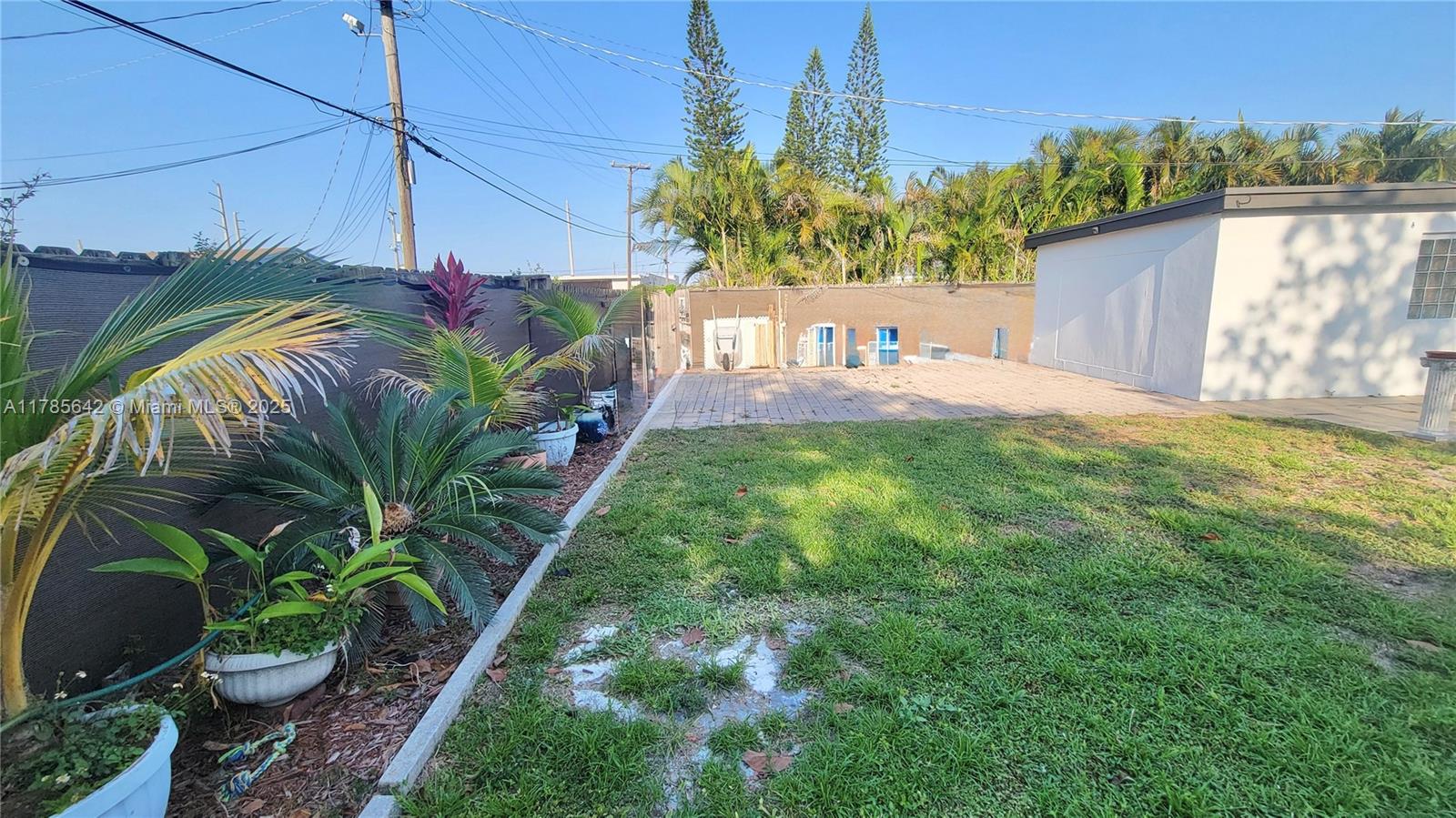 Listing Photo 16
