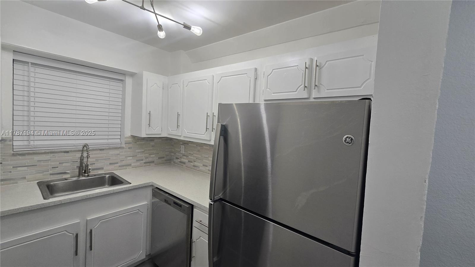 13500 NE 3rd Ct #114, North Miami, Florida image 9
