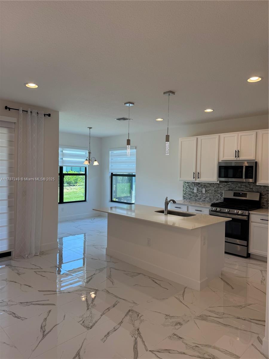 12612 SW Green Creek Dr, Port Saint Lucie, Florida image 3