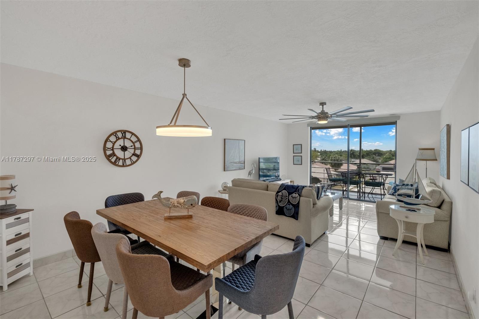 2861 Somerset Dr #404, Lauderdale Lakes, Florida image 2