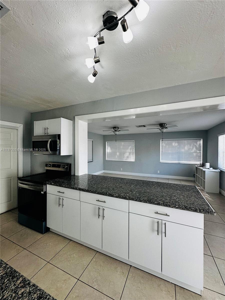 800 N 69th Ave, Hollywood, Florida image 17