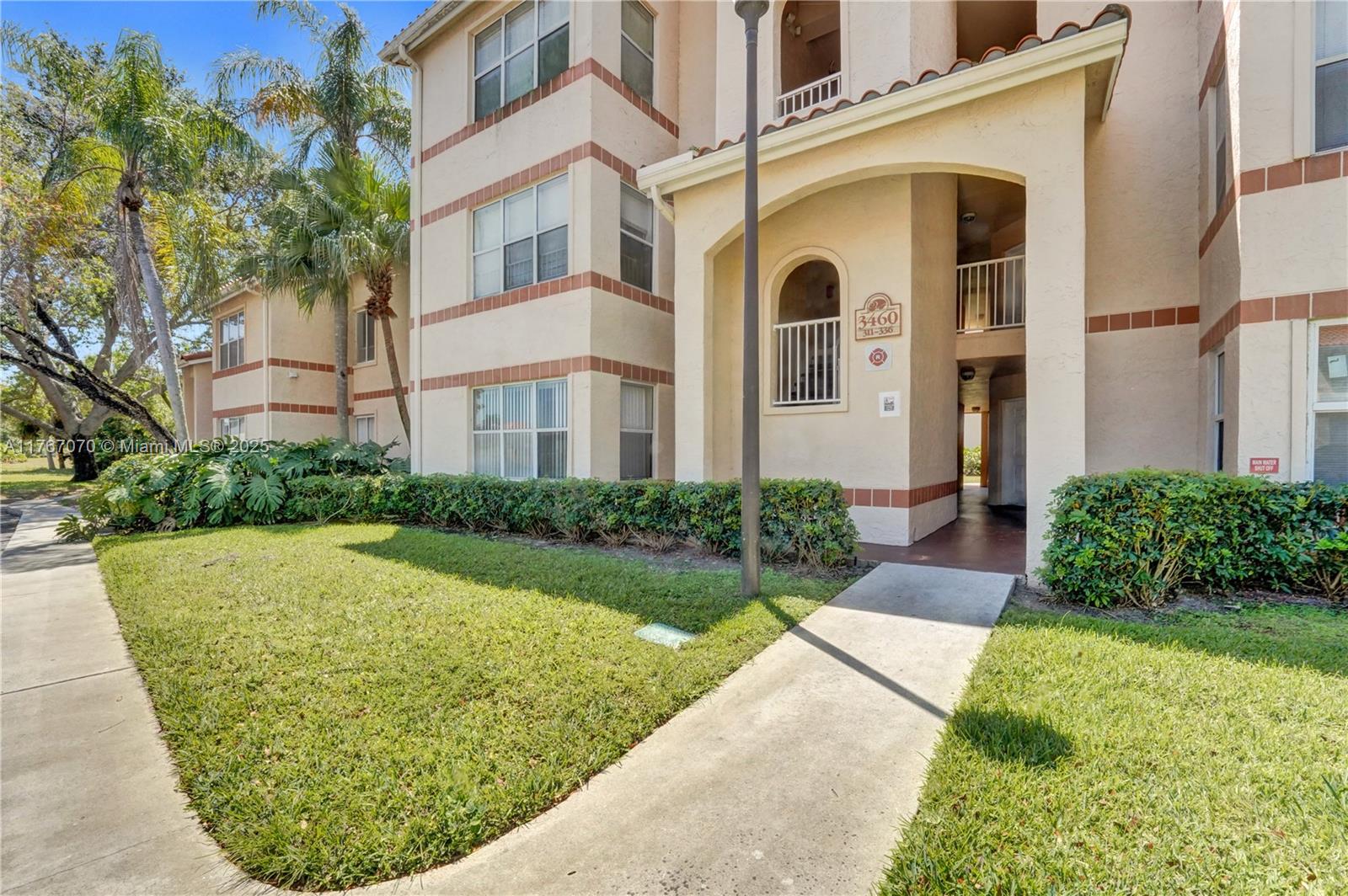 3460 N Pinewalk Dr N #321, Margate, Florida image 35