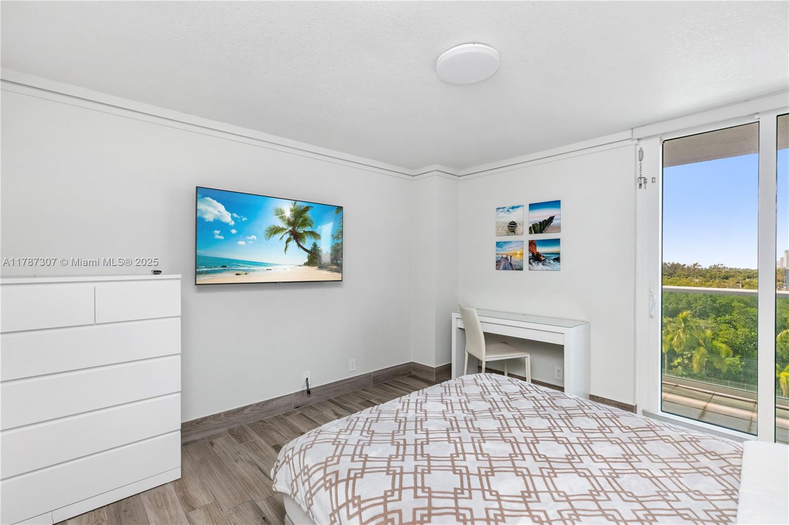 Listing Photo 15