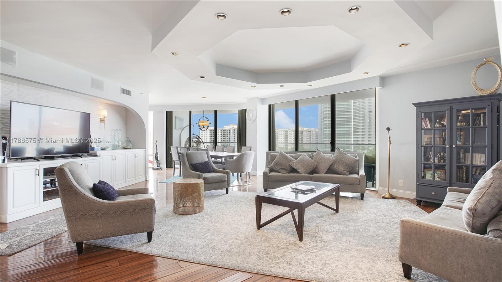 19707 Turnberry Way Unit 10 A B, Aventura, Florida 33180
