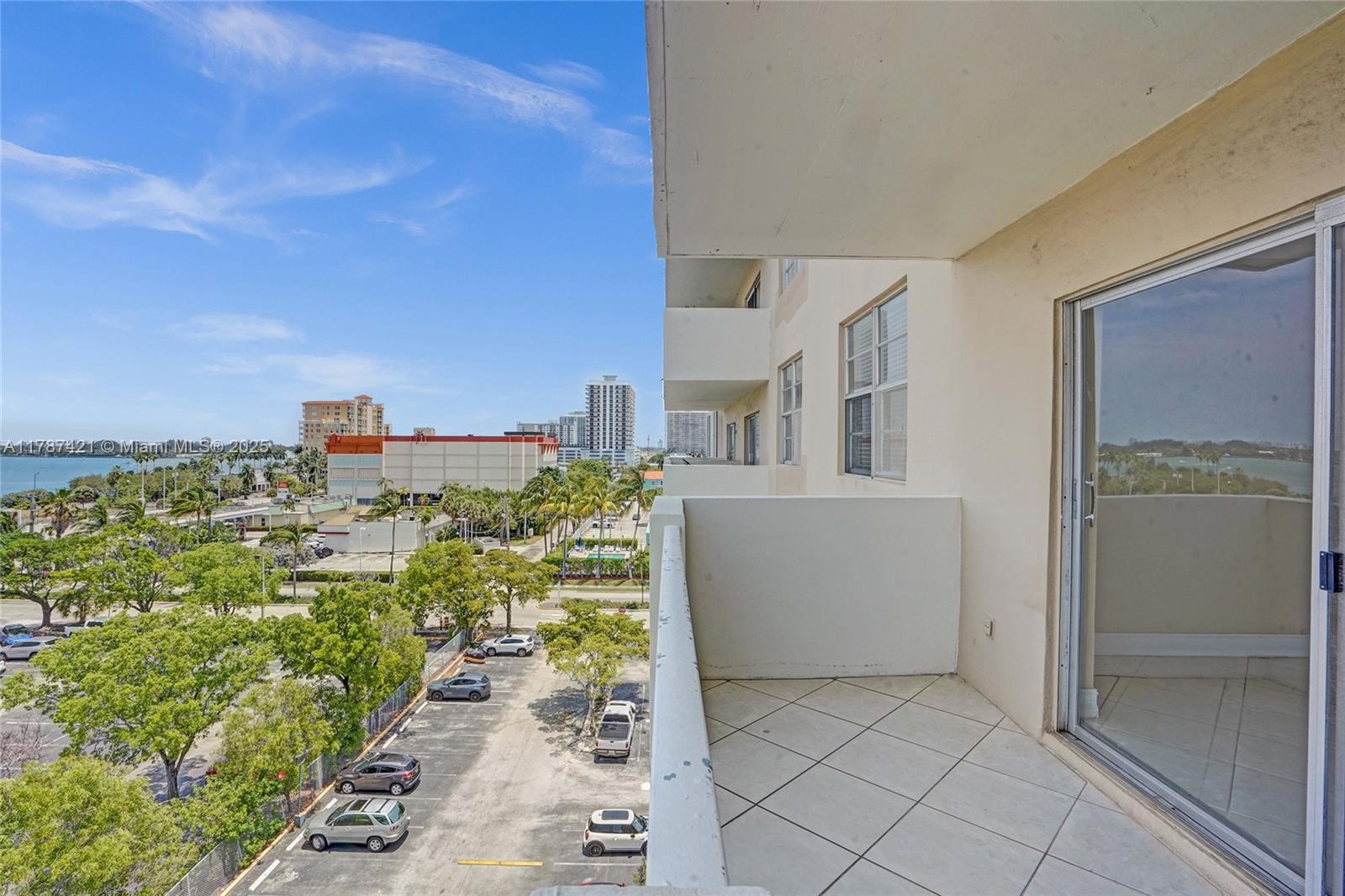 1455 N Treasure Dr #7F, North Bay Village, Florida image 23