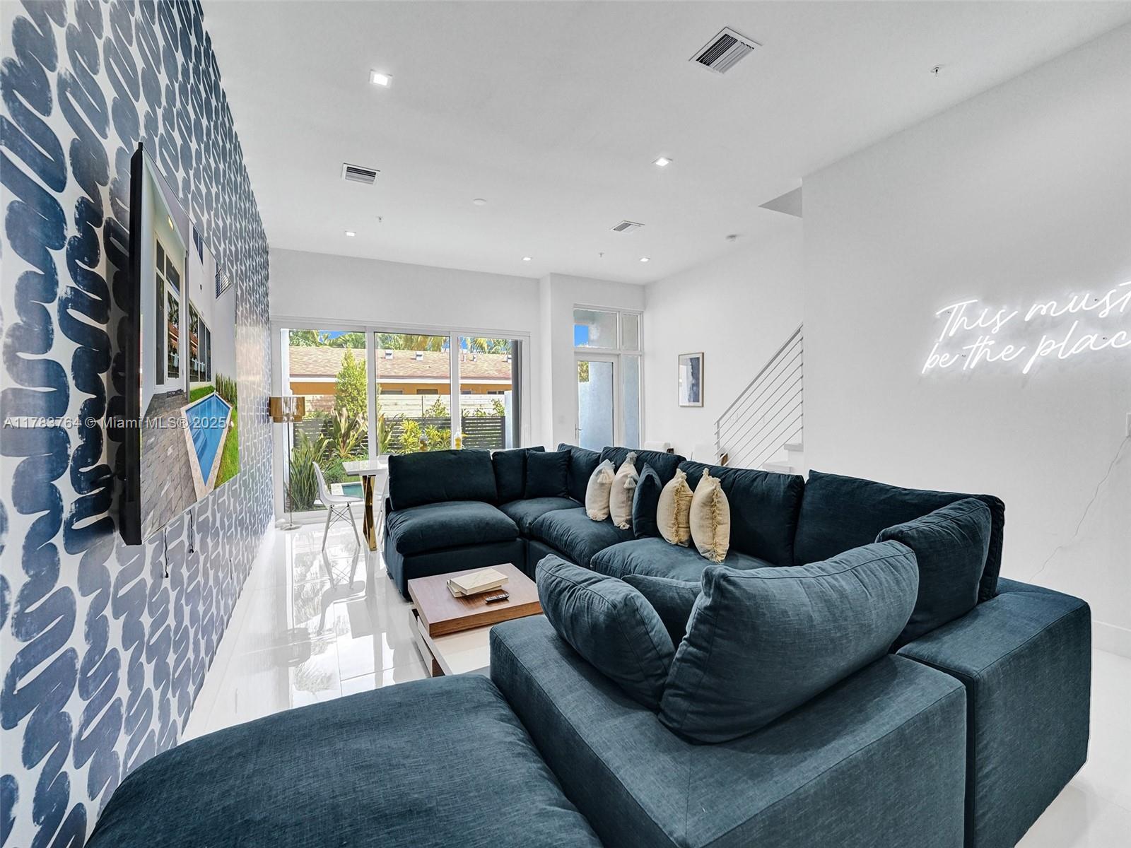 1220-1226 NE 15th Ave, Fort Lauderdale, Florida image 16