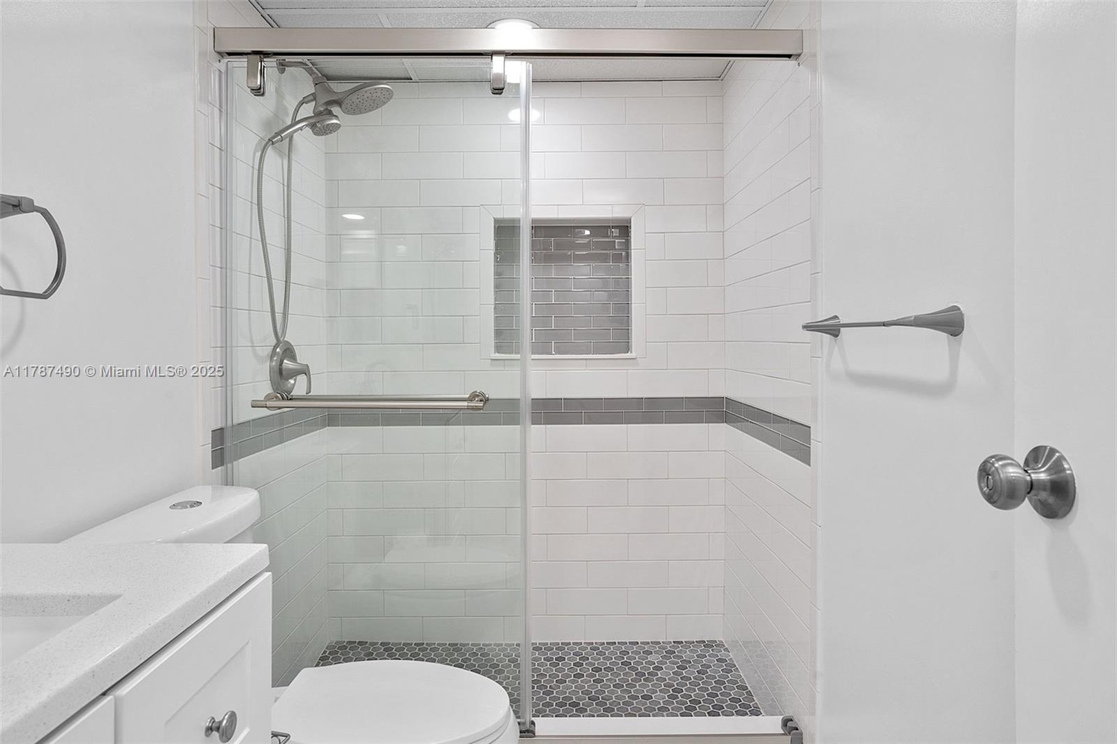 5900 NW 44th St #412, Lauderhill, Florida image 28