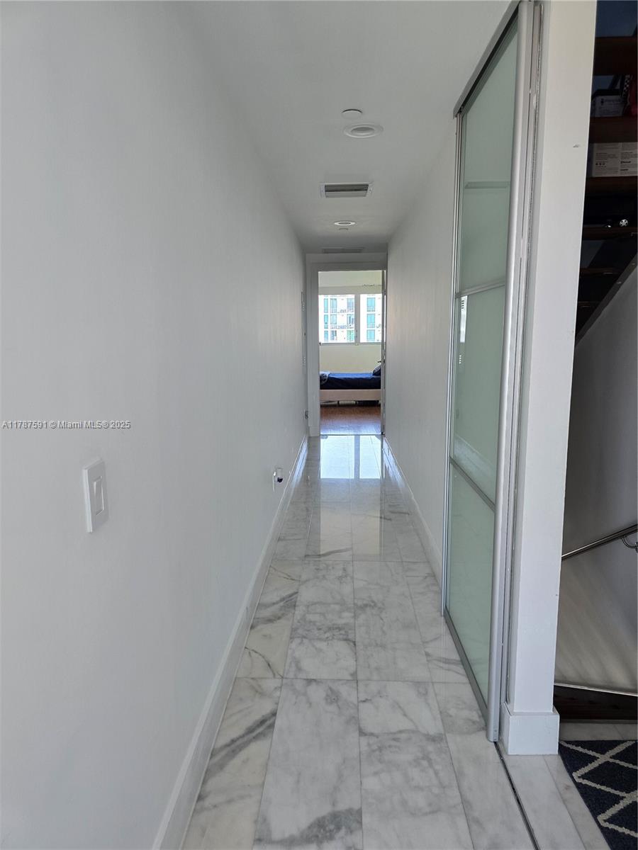 2950 NE 188th St #501, Aventura, Florida image 39