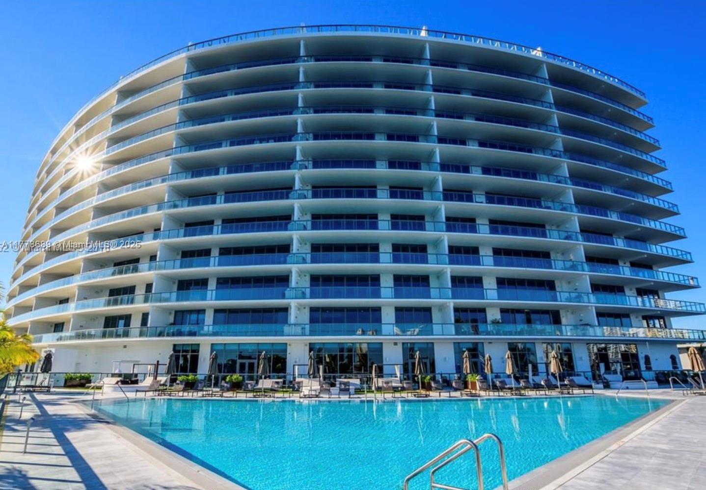 Apartamento à Venda em Aventura, FL