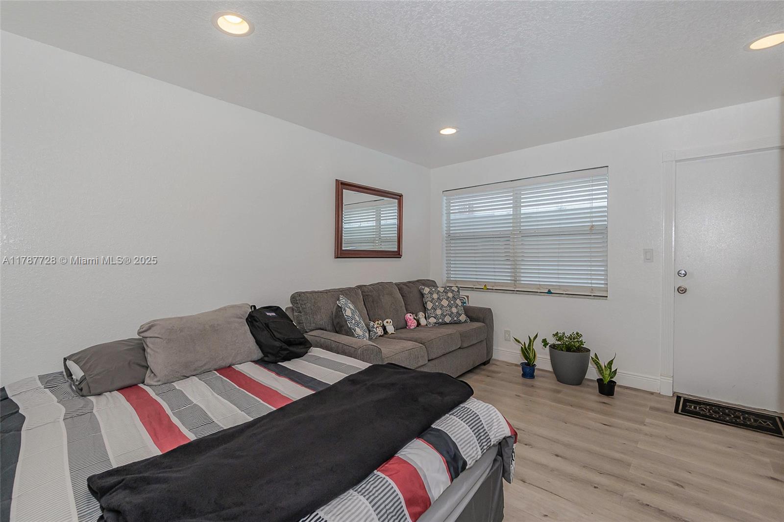 2826 Van Buren St #2, Hollywood, Florida image 2