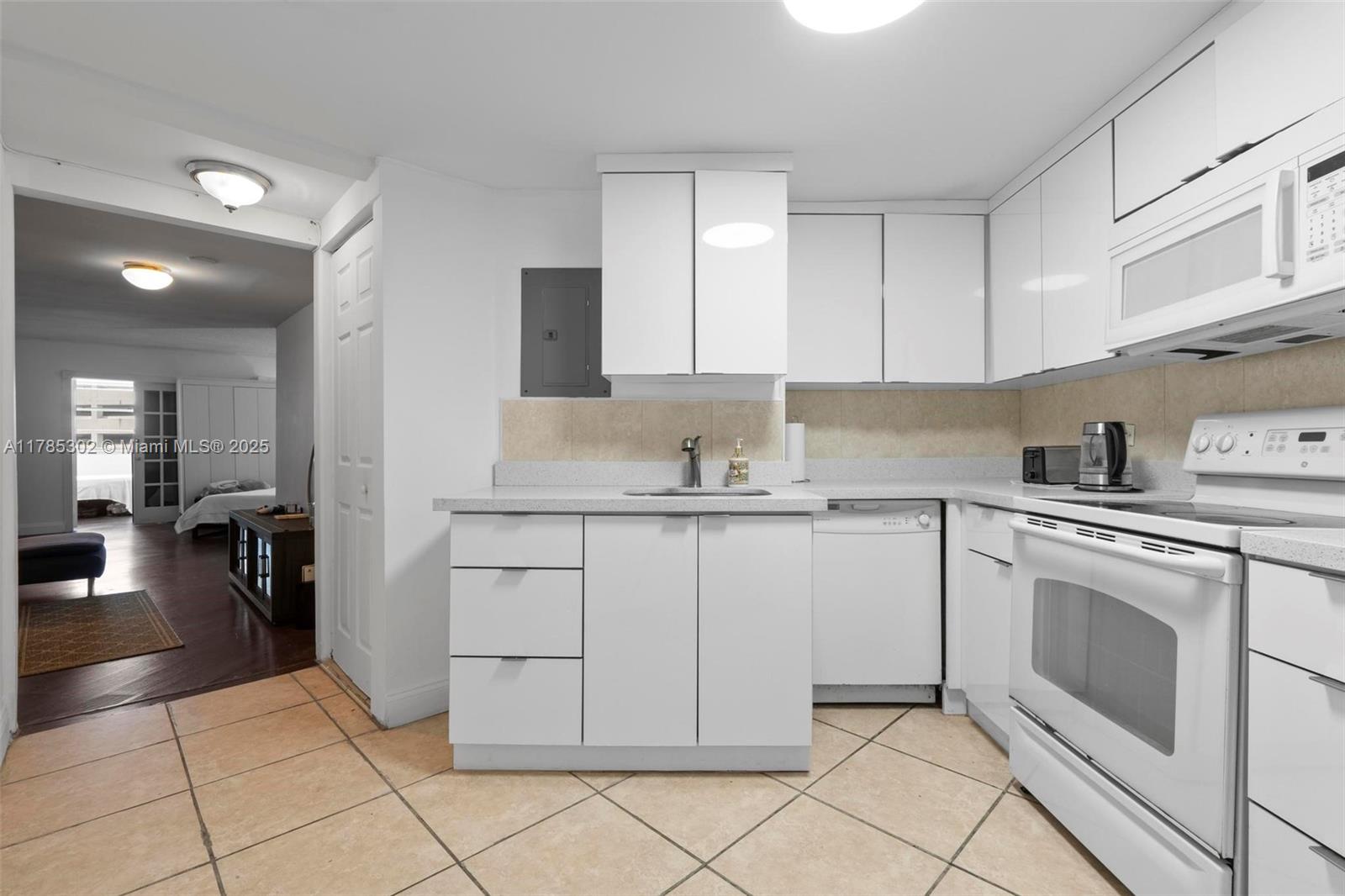 Listing Photo 17