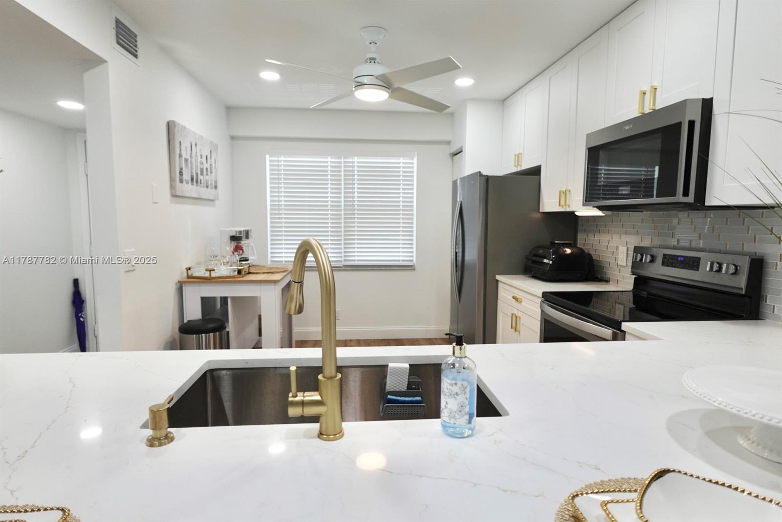 12500 SW 6th St #413N, Pembroke Pines, Florida image 12