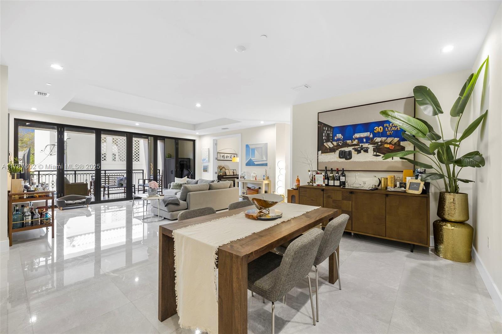 718 Valencia Ave #206, Coral Gables, Florida image 10