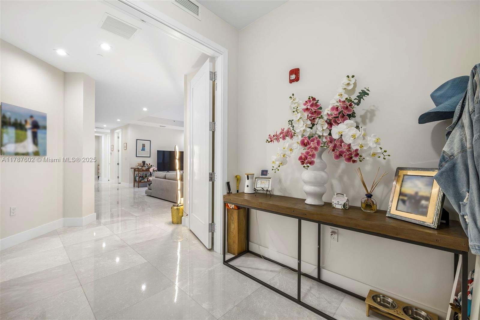 718 Valencia Ave #206, Coral Gables, Florida image 2