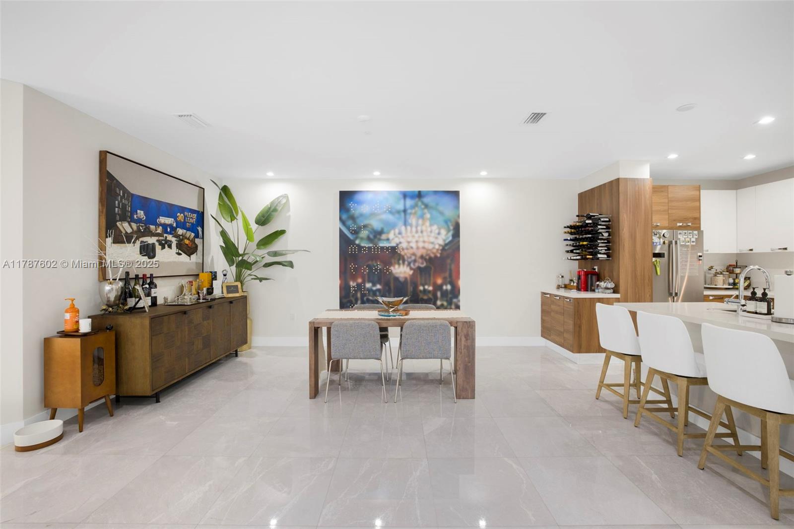 718 Valencia Ave #206, Coral Gables, Florida image 8