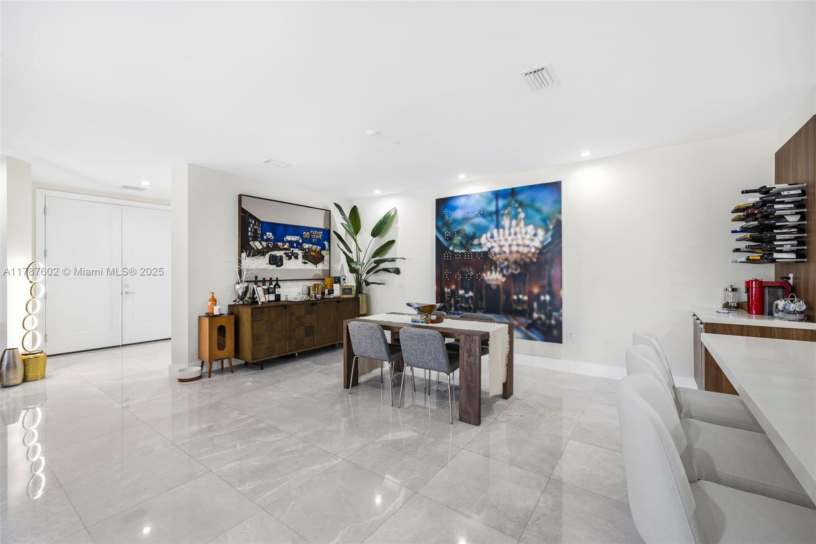 718 Valencia Ave #206, Coral Gables, Florida image 9