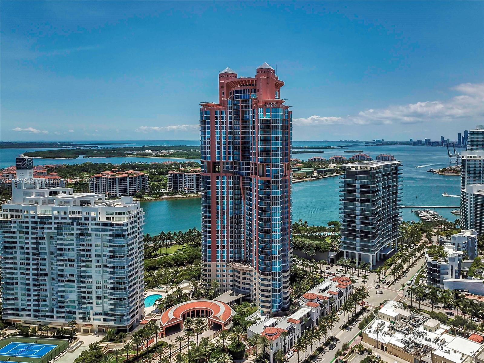 300 S Pointe Dr #2104, Miami Beach FL 33139
