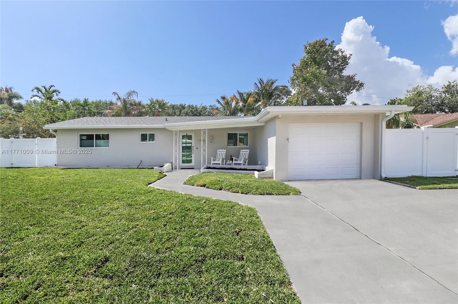 1990 NE 35th St, Lighthouse Point, Florida image 33