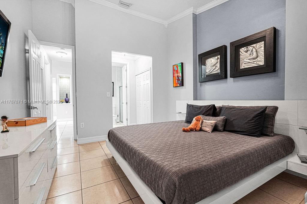 9980 NW 26th St, Doral, Florida image 11