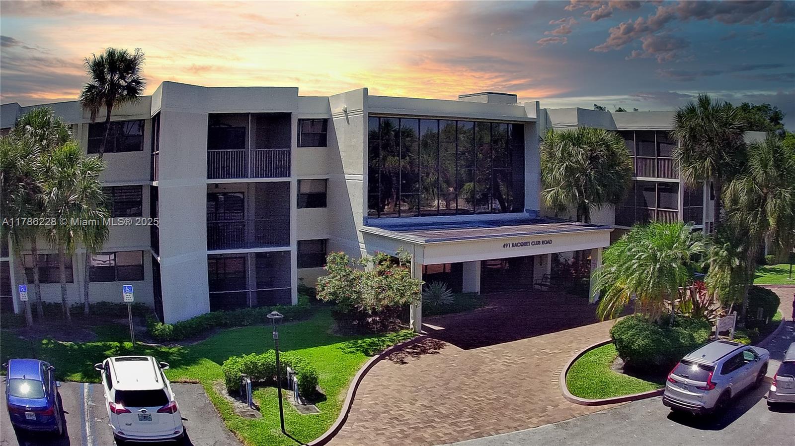 491 Racquet Club Rd #113, Weston, Florida image 1