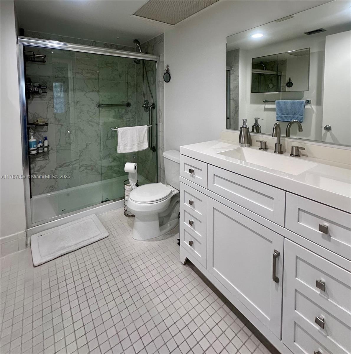 100 SW 130th Ter #204C, Pembroke Pines, Florida image 8