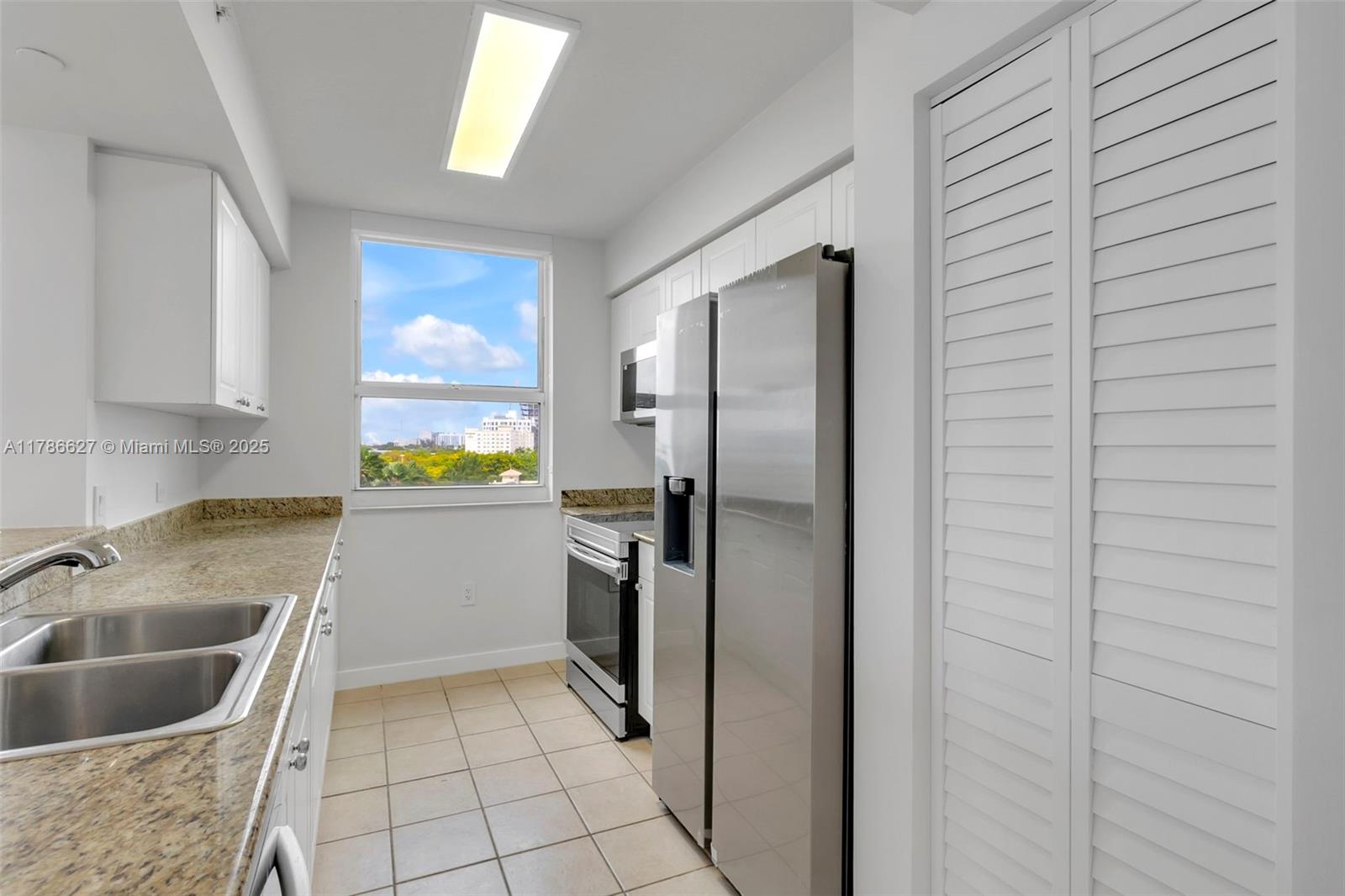 Property photo # 4