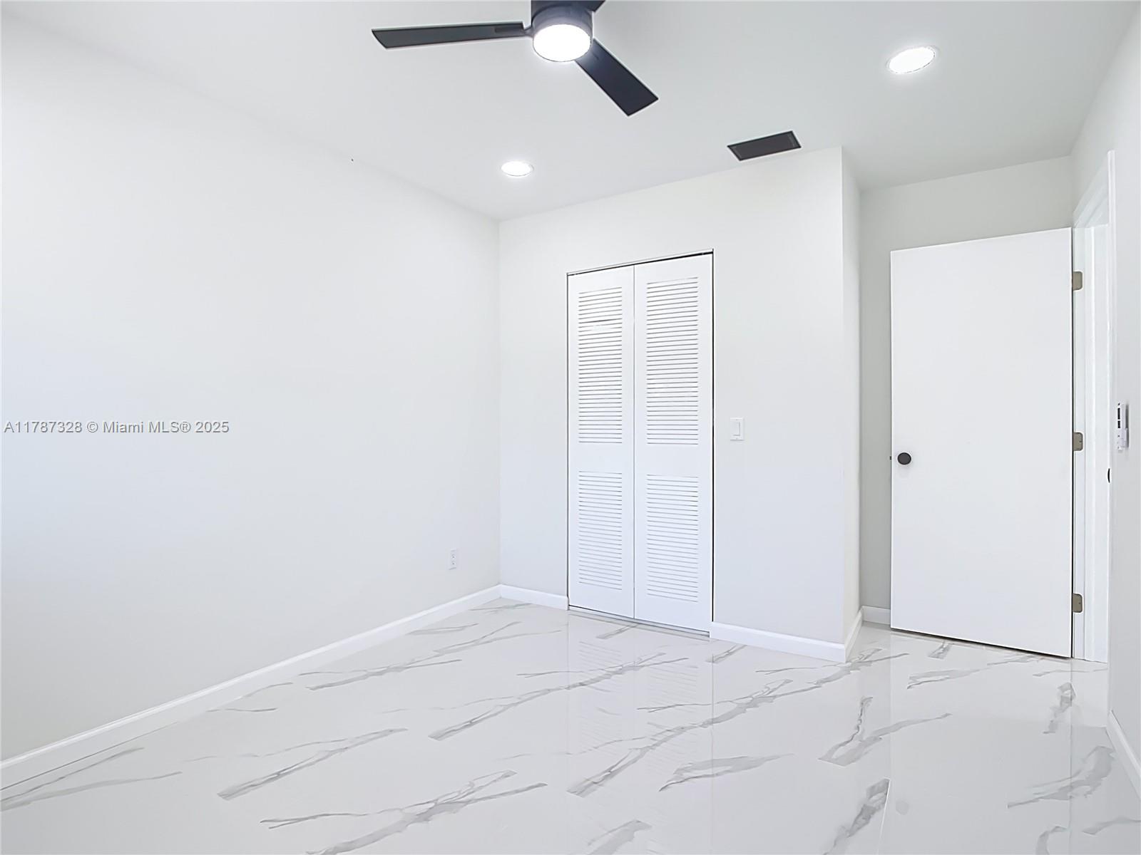 18515 Aryshire Cir, Port Charlotte, Florida image 23