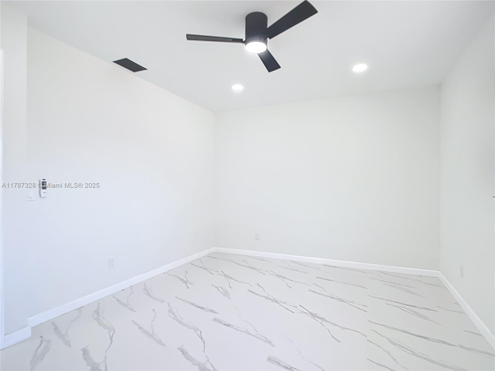 18515 Aryshire Cir, Port Charlotte, Florida image 28