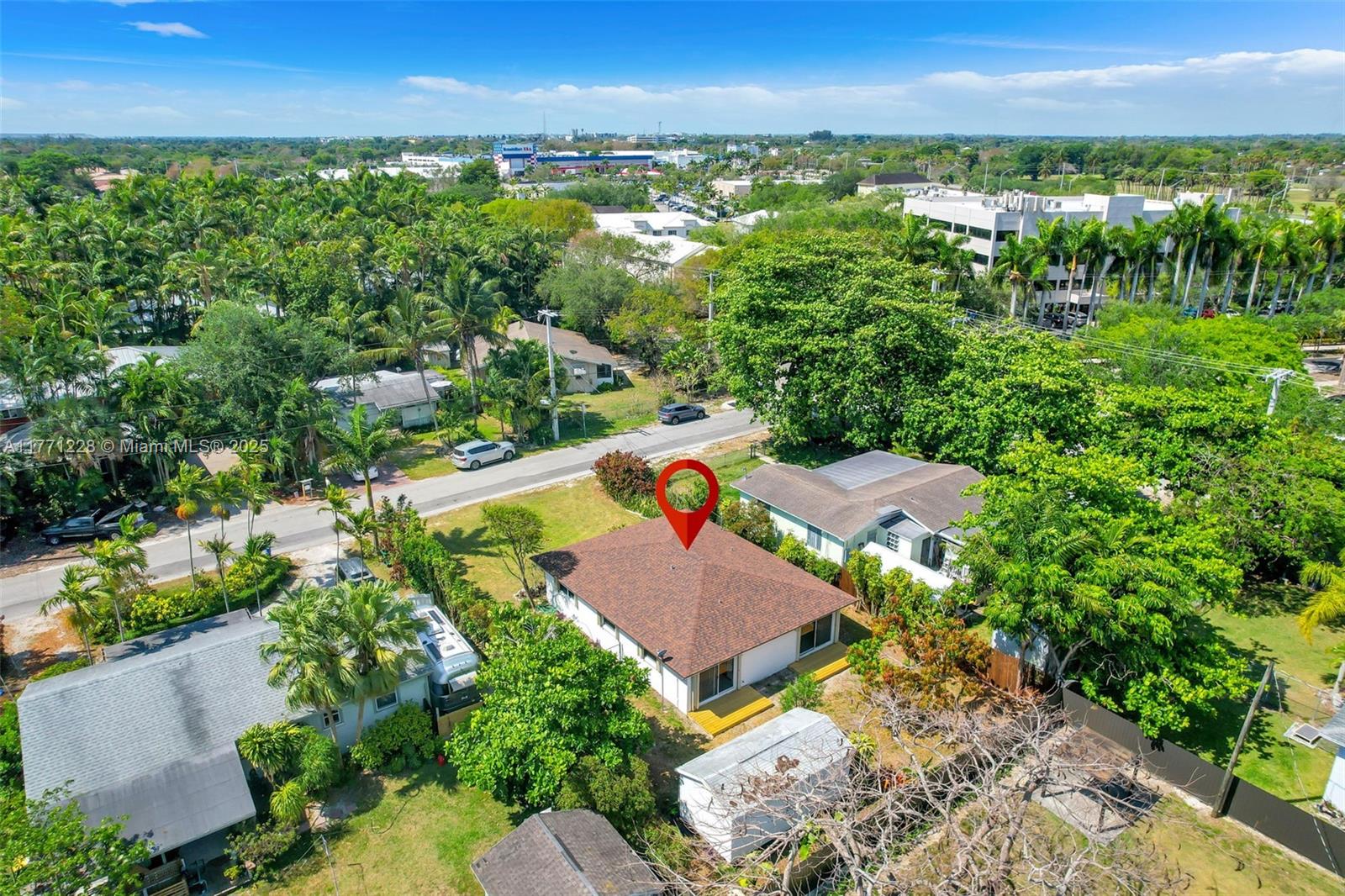 9085 SW 157th St, Palmetto Bay, Florida image 2