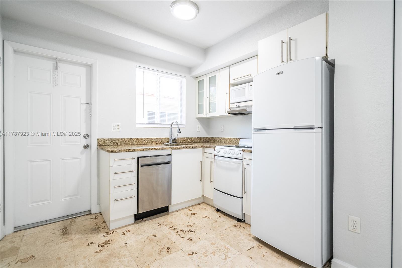 Property photo # 3