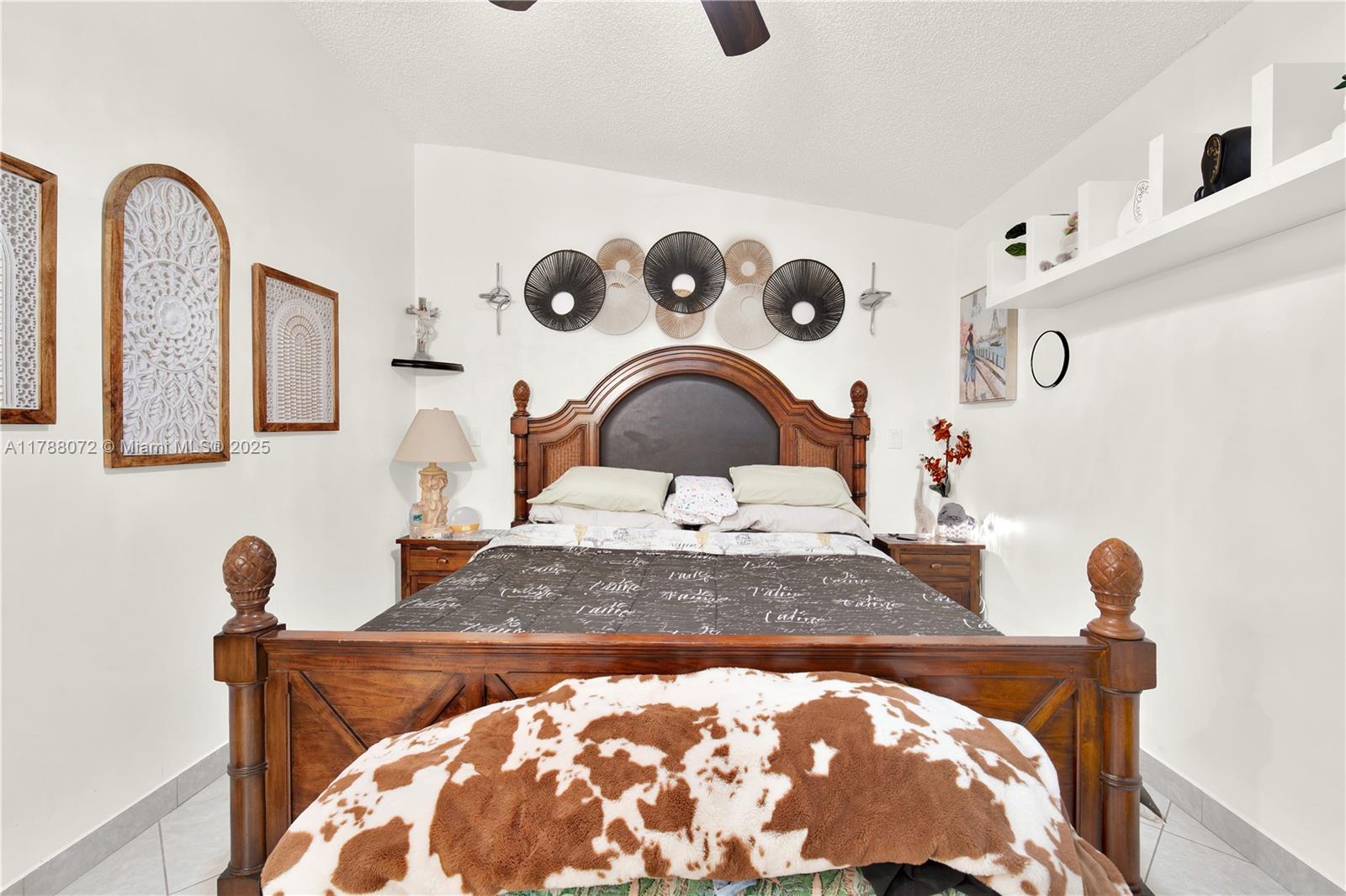 5566 NW 102nd Pl, Doral, Florida image 11