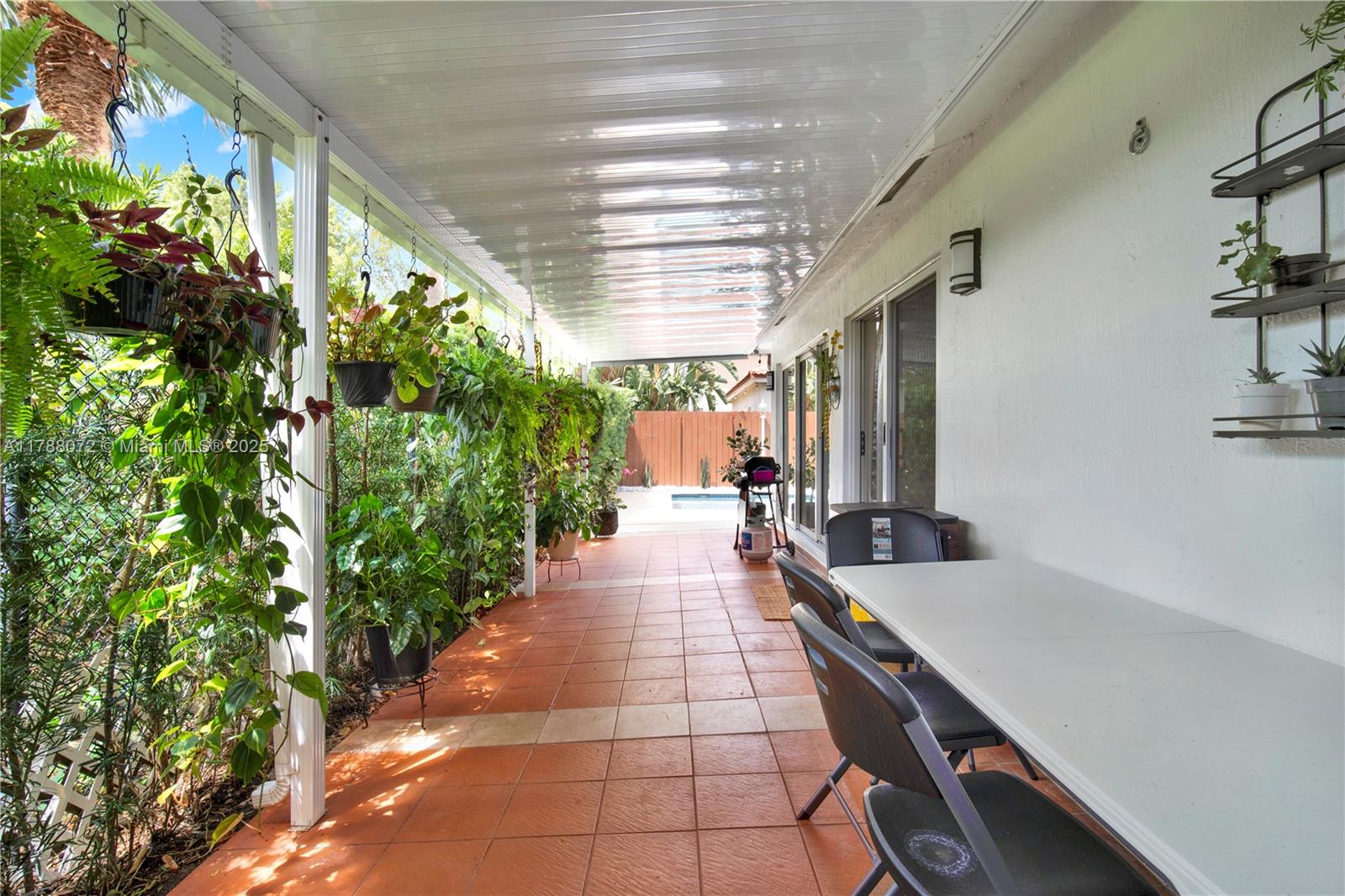 5566 NW 102nd Pl, Doral, Florida image 31