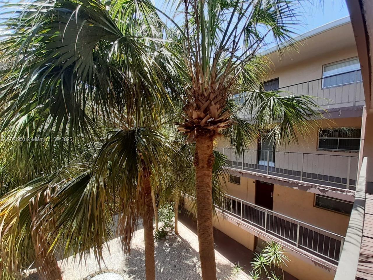 2860 Somerset Dr #317K, Lauderdale Lakes, Florida image 11