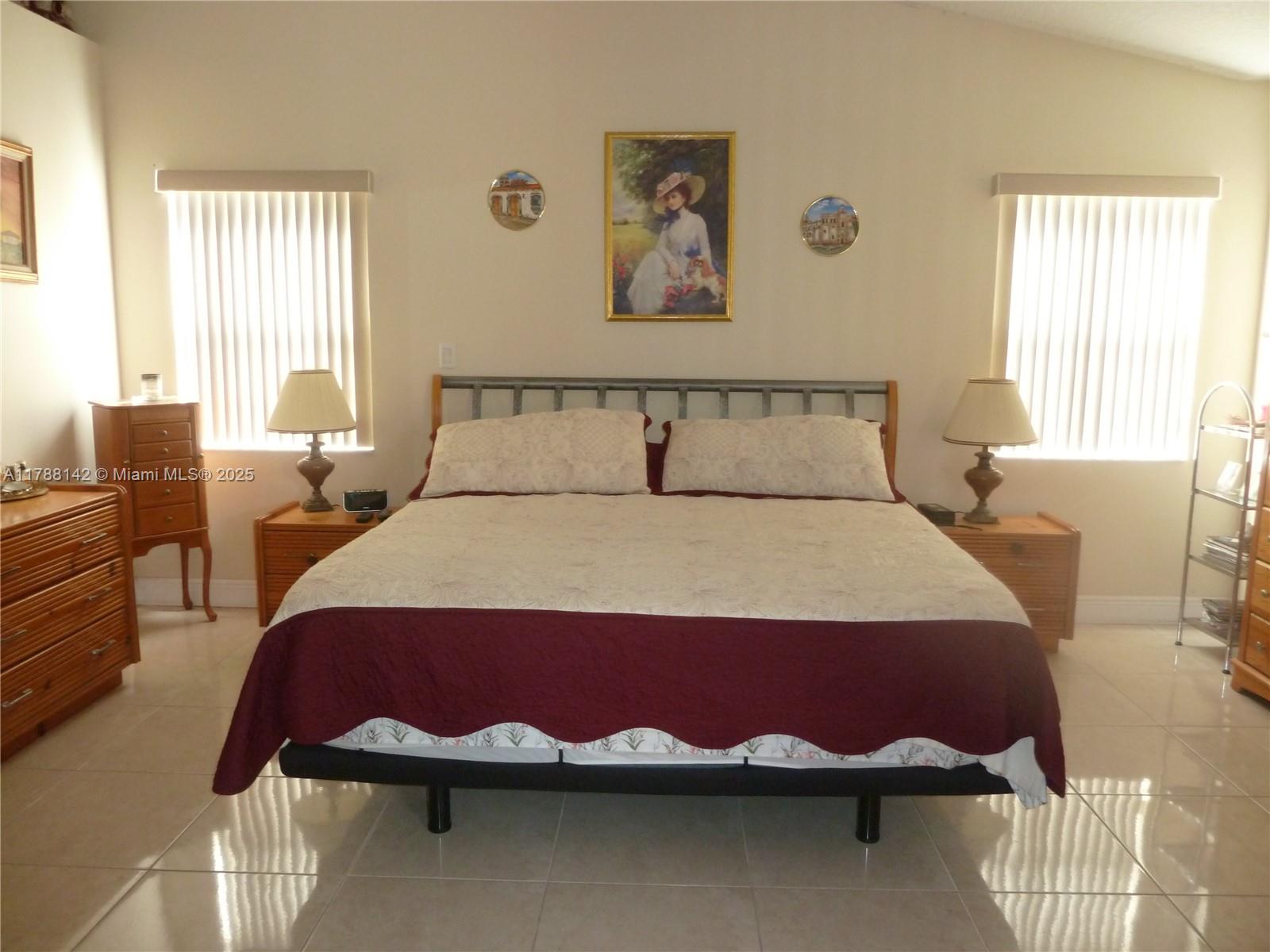Listing Photo 11