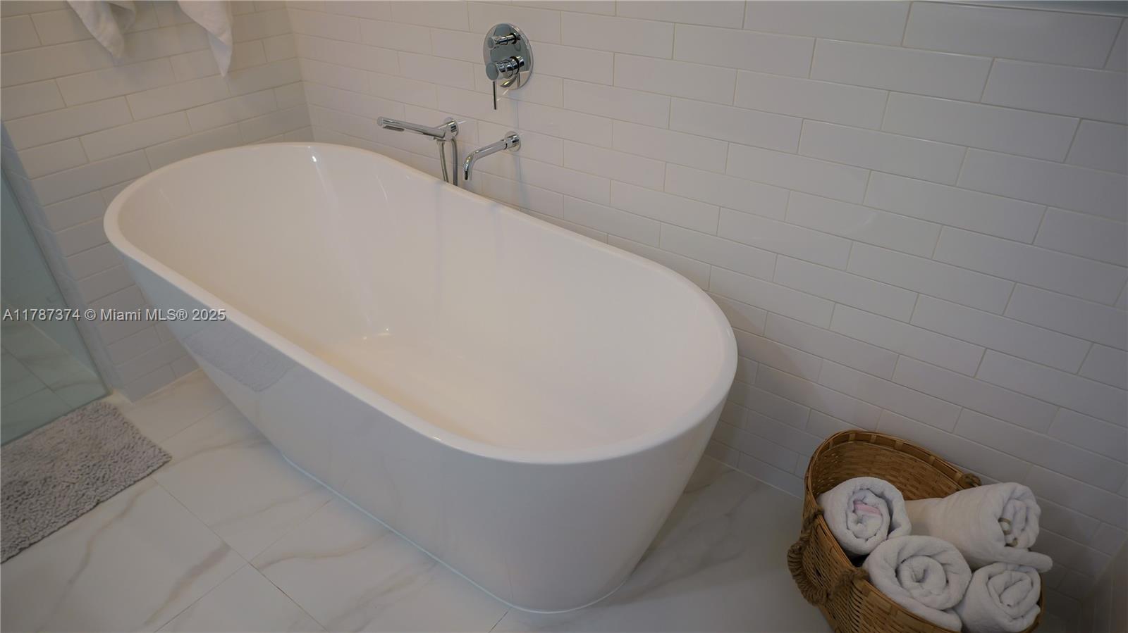2520 NE 9th St, Fort Lauderdale, Florida image 18