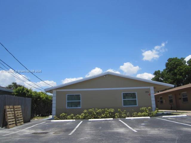 Residentialincome, Pompano Beach, Florida image 4