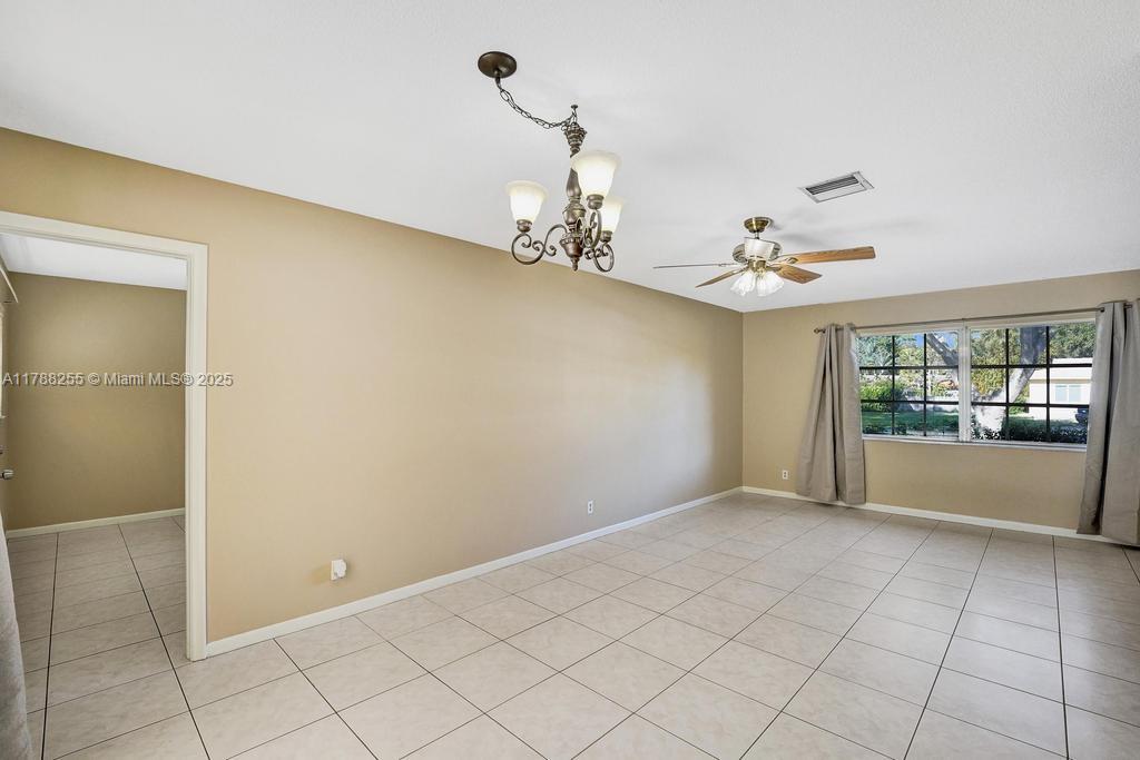 930 SW 68th Ave, Plantation, Florida image 8