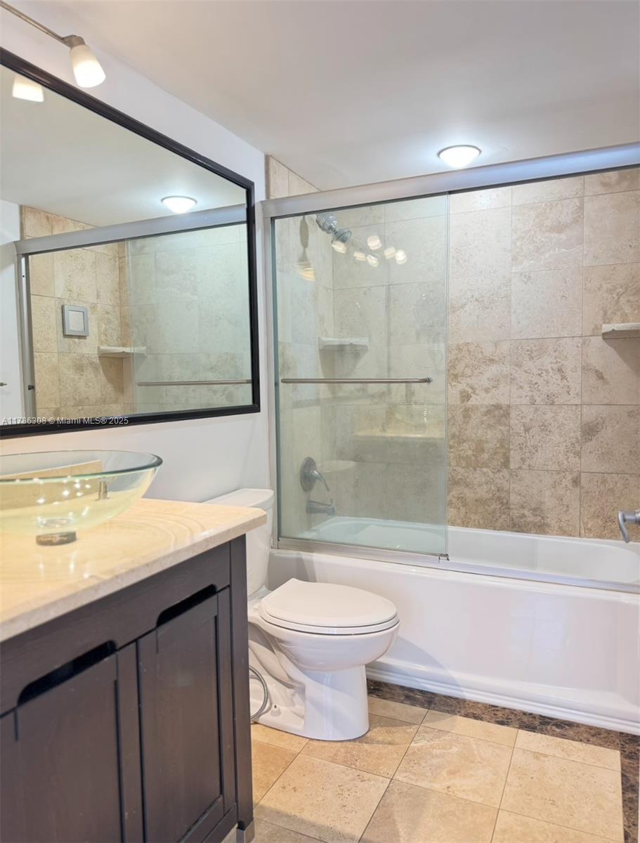 770 NE Claughton Island Dr #1103, Miami FL 33131