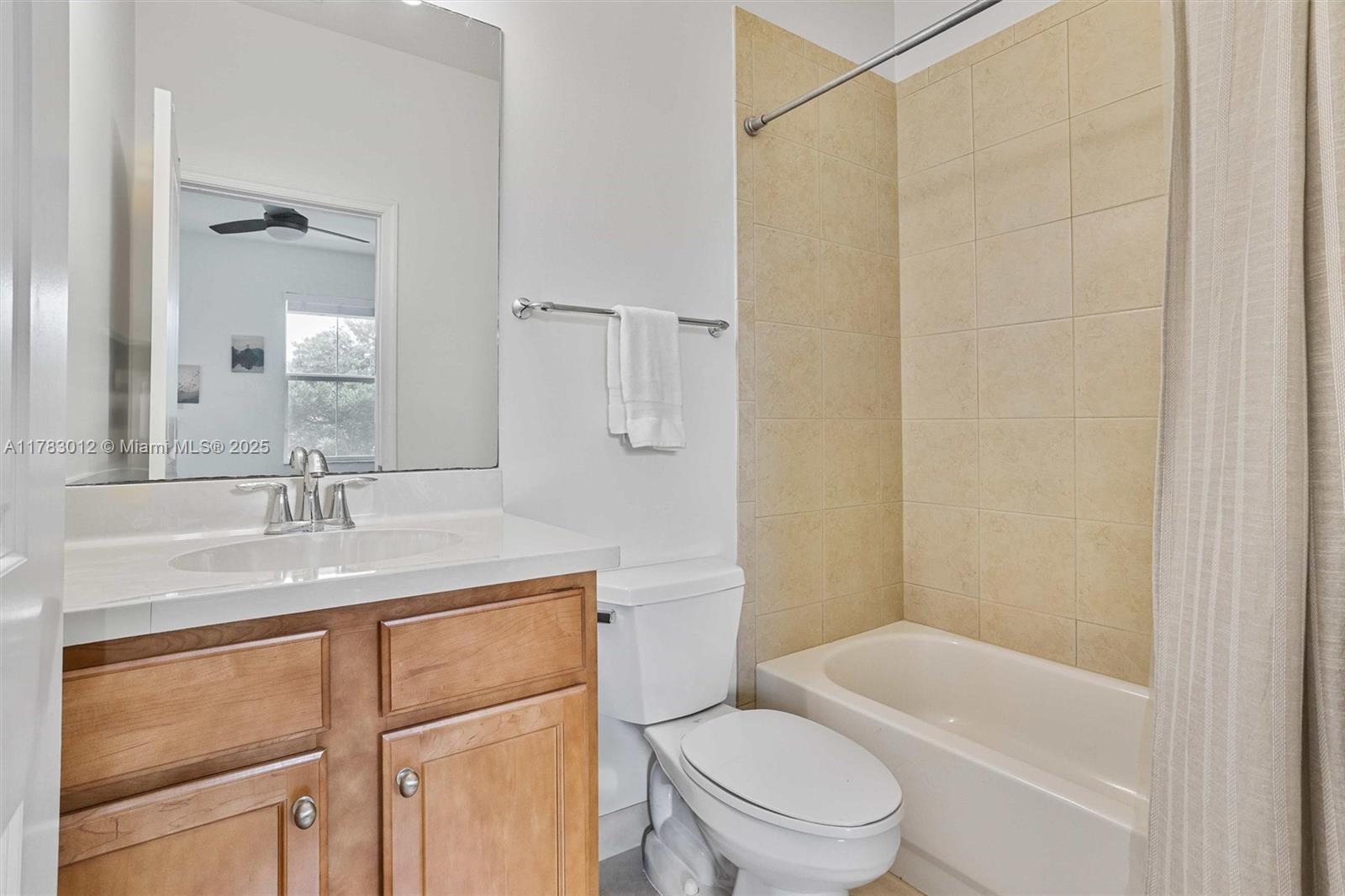 4023 Cascada Cir, Cooper City, Florida image 23