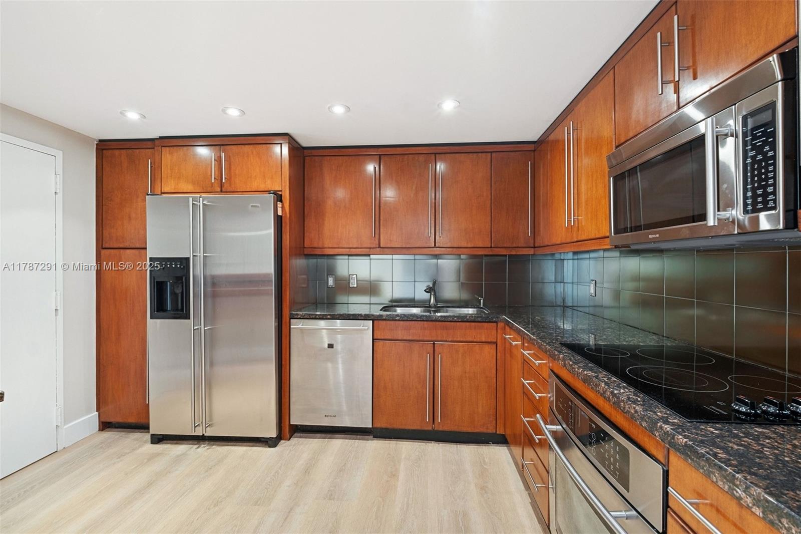 Property photo # 4